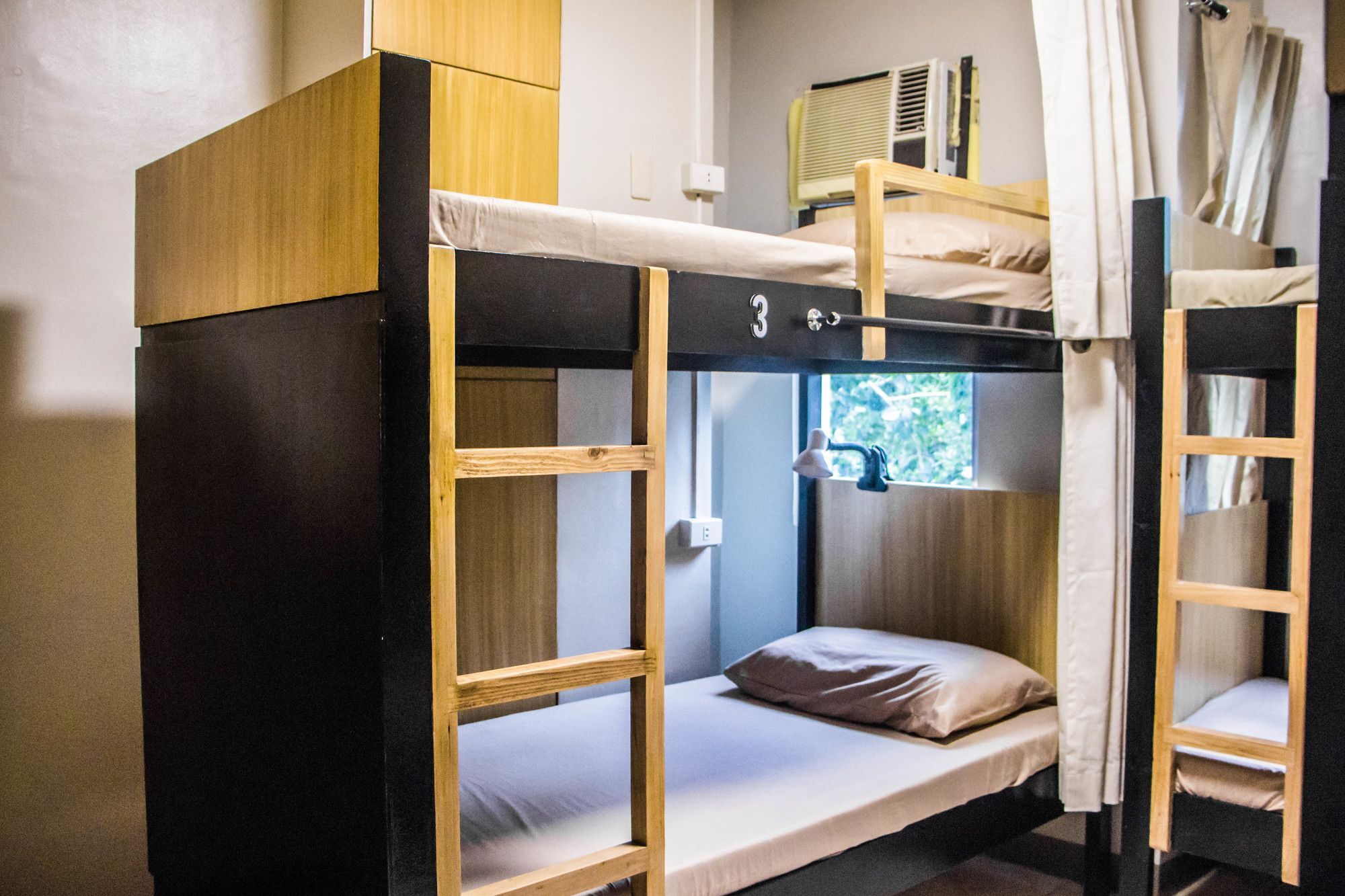 Bunks Hostel (Adults Only) Cebu Exterior photo